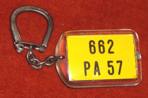 Porte clés key ring - key,