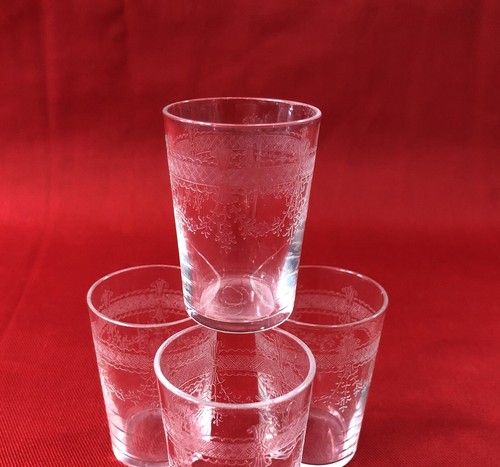 Gobelet verre à liqueurs - gobelet,