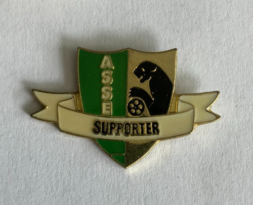 Pin s football - - pin's,