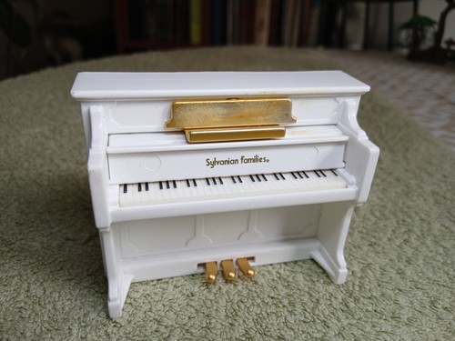 Sylvanian family piano - sylvanian,