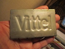 Ancienne Plaque Métal Eau de Vittel Publicitaire ou Marquage Stockage Bistrot