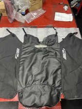 Tablier De Jambe Origine