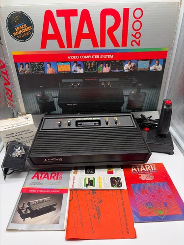 Atari 2600 console - , vintage