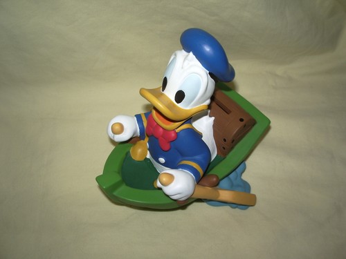 Tirelire donald en barque - donald,