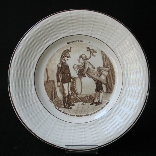 Digoin assiette ancienne - -,