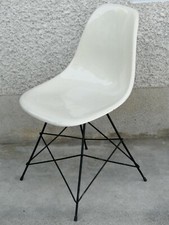 Ancienne chaise design Eames? Vitra? Chair