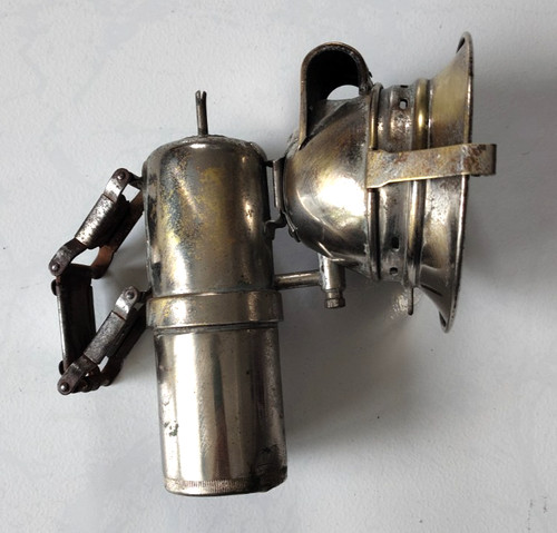 Ancienne lampe acétylène - à,