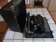 Machine à écrire Adler Klein 1