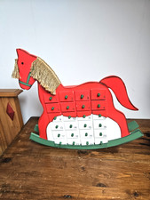 Cheval à bascule en bois