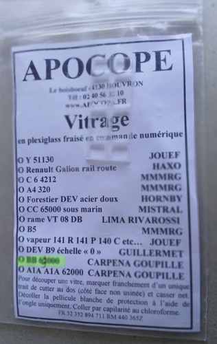 Vitrages plexi fraises apocopa - vitrages,