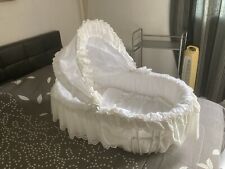 Couffin Osier Broderie Anglaise