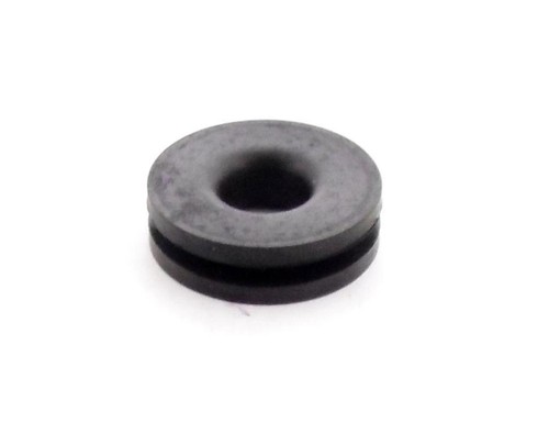 Side cover caoutchouc grommet