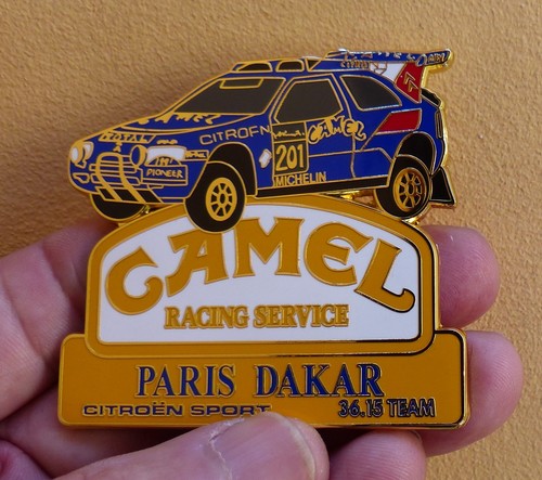 Grand pins pin camel paris - pin's,