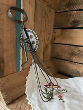 Ancien petit fouet manuel avec