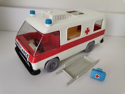 Ambulance vintage 3254 - no,