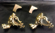 Lot de pieds griffes en Bronze ajouré  pour pendules, candélabres