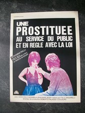 UNE PROSTITUEE AU SERVICE DU PUBLIC ET EN REGLE AVEC LA LOI / SYNOPSIS /