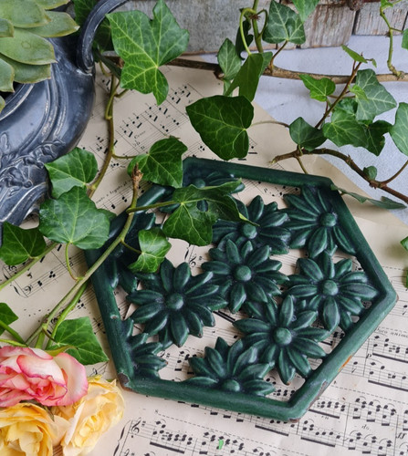 Ancien dessous plat art - plat,