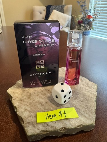 Givenchy very irresistible - very,