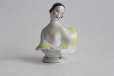 Demi figurine porcelaine Femme
