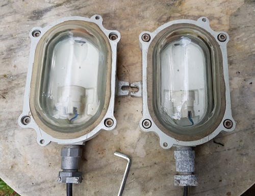 Paire hublots legrand t - paire, a.