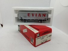 JOUEF, Échelle HO, Wagon Couvert métallique Evian, Réf: 6263, sous blister.