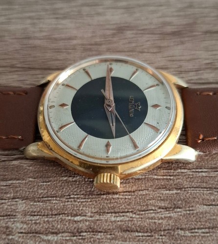 Lemania men wristwatch