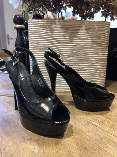 Black high heels platform - heels,