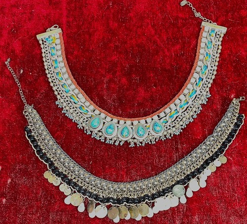Colliers vintage métal - vintage.,