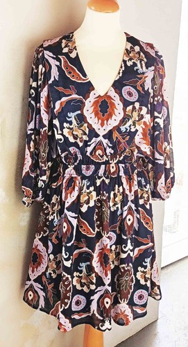 Robe motifs fluide - à,