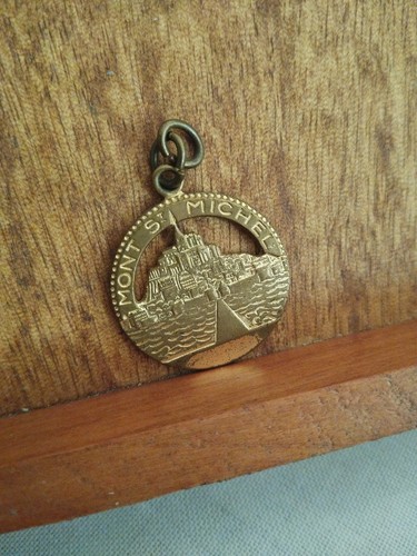 Médaille porte clés mont - clés,