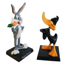 Lot 2 Figurines Bugs Bunny &