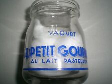  Ancien pot de yaourt LE PETIT GOURMET (pub, cuisine,yoghourt, yahourt, lait)