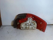 Feu arriere principal gauche