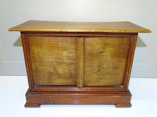 Ancien petit meuble poupee - -ancien,