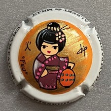 1 Capsule de champagne Peinte à La Main ALBERT DE MILLY, POUPEE KOKESHI FEU