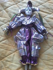 Magnifique poupée satin