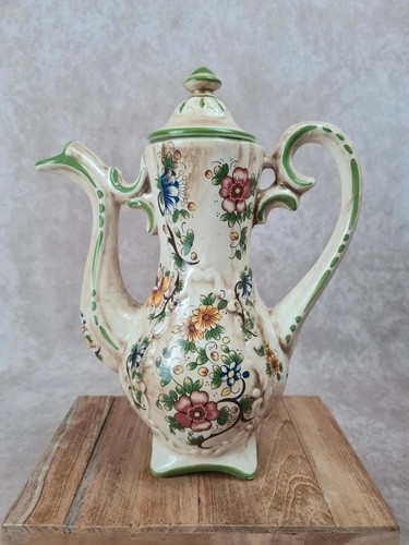 Ancienne cafetière - , en