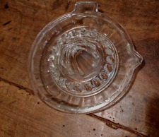 ANCIEN PRESSE FRUITS  A MAIN EN VERRE  TRES BON ETAT