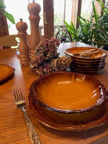 Superbes assiettes à - 6,