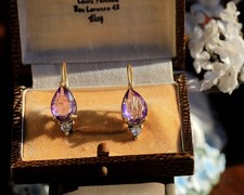 Boucles d'oreilles Dormeuses Doré Serti de CZ Goutte Verre Violet Mauve SB4