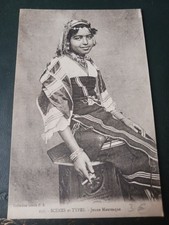 CPA "jeune mauresque fumant"