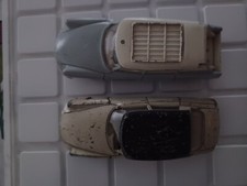 2 Voiture Ds 19  Vendue Dans