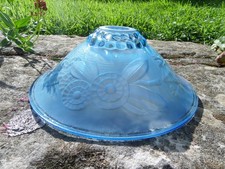 ABAT-JOUR EN VERRE DOUBLE COUCHE BLEU - ART DÉCO - FLEURS STYLISÉES Ø : 21,3 cm