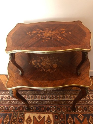 Tables the style louis - a,