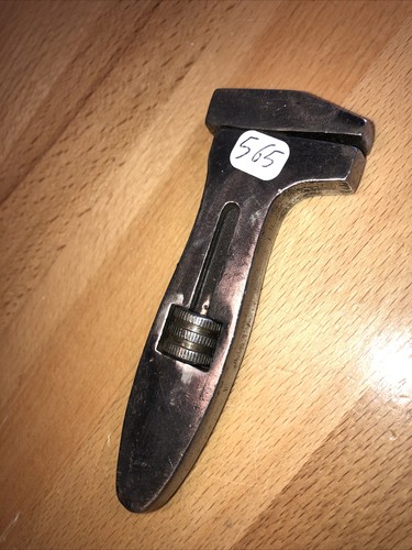 565 old tool outil - ,