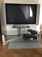 Téléviseur Sony KE-P42XS1 et sa table en verre.