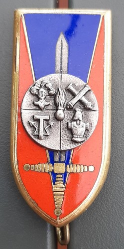 Insigne émail esm saint - émail,
