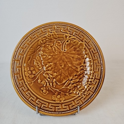 Assiette barbotine ancienne - assiette,