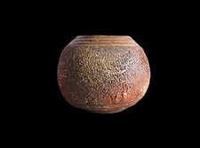 Vase boule en grès texturé